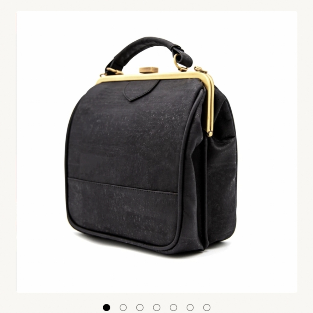 New in box bebebark backpack, laflore paris